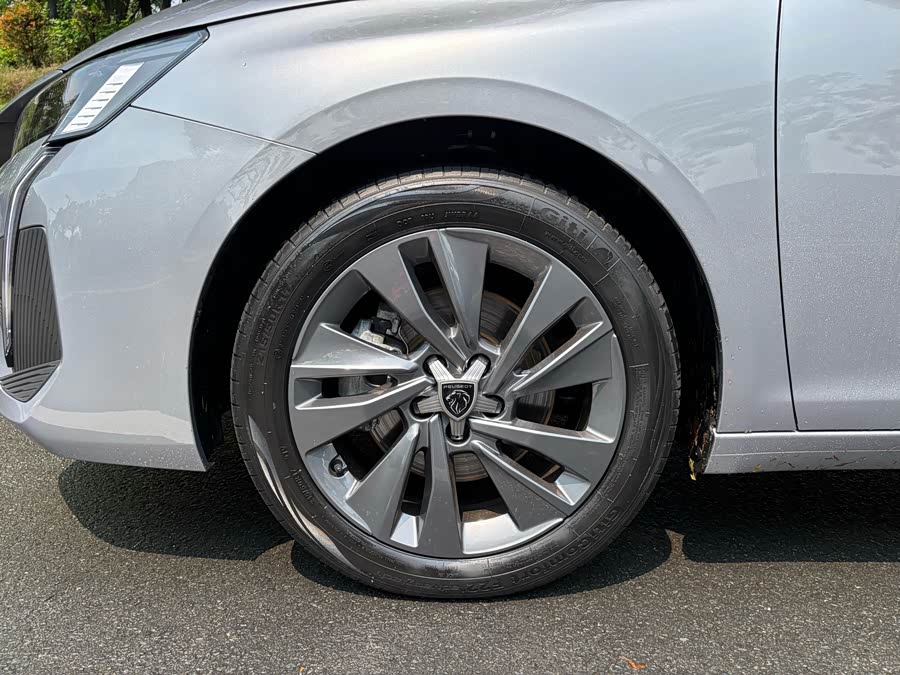 Peugeot 408 2023, фото 7