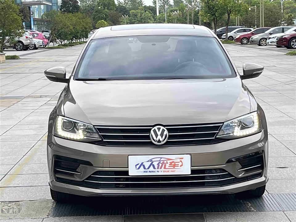 Volkswagen Sagitar