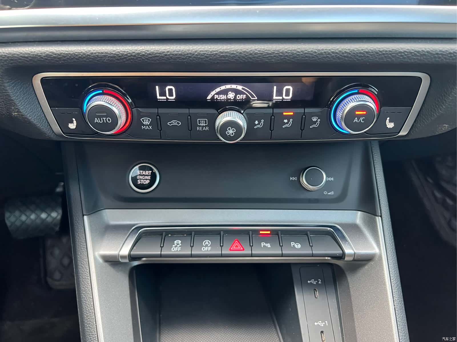 Audi Q3, 2022 13