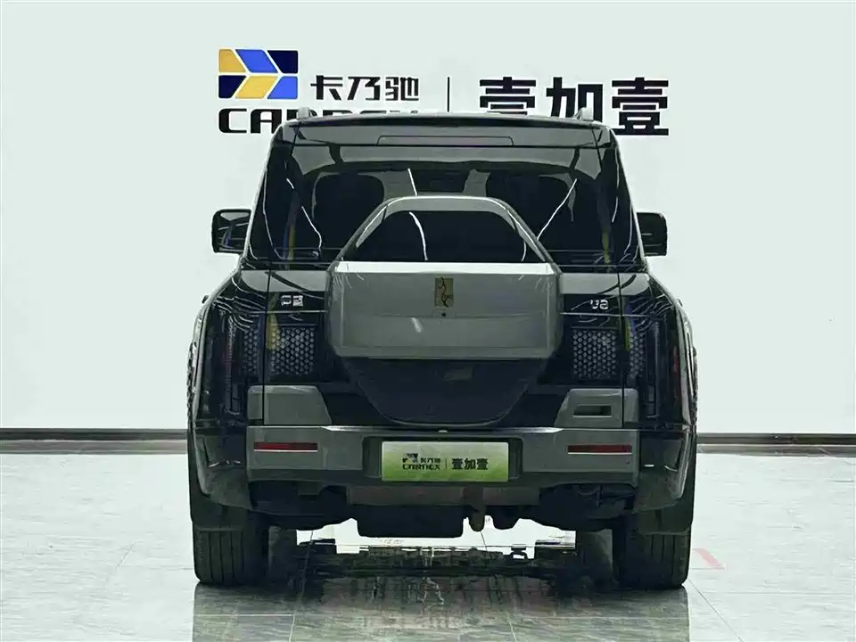 Yangwang U8