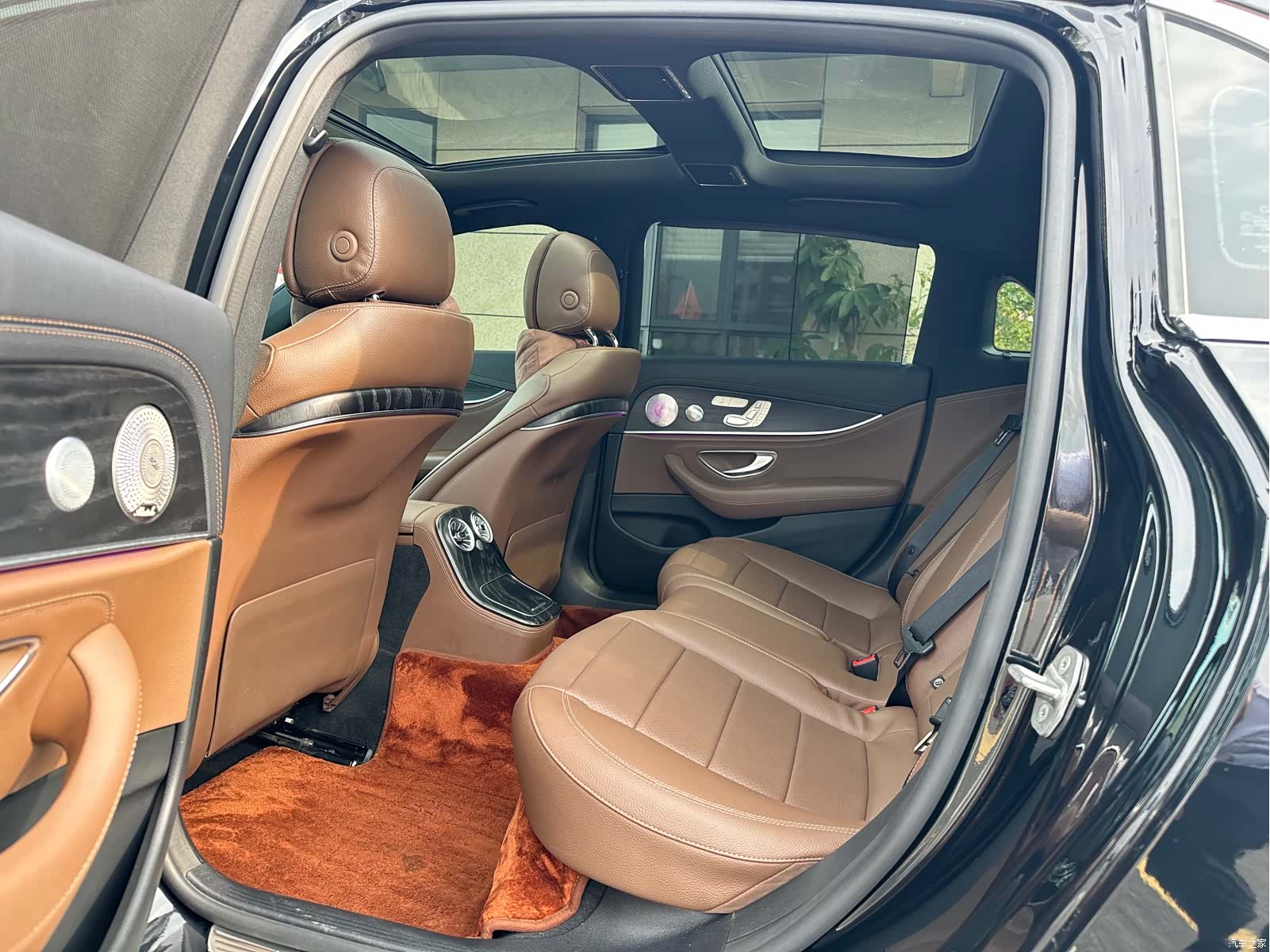 Mercedes-Benz E-Class, 2021 6