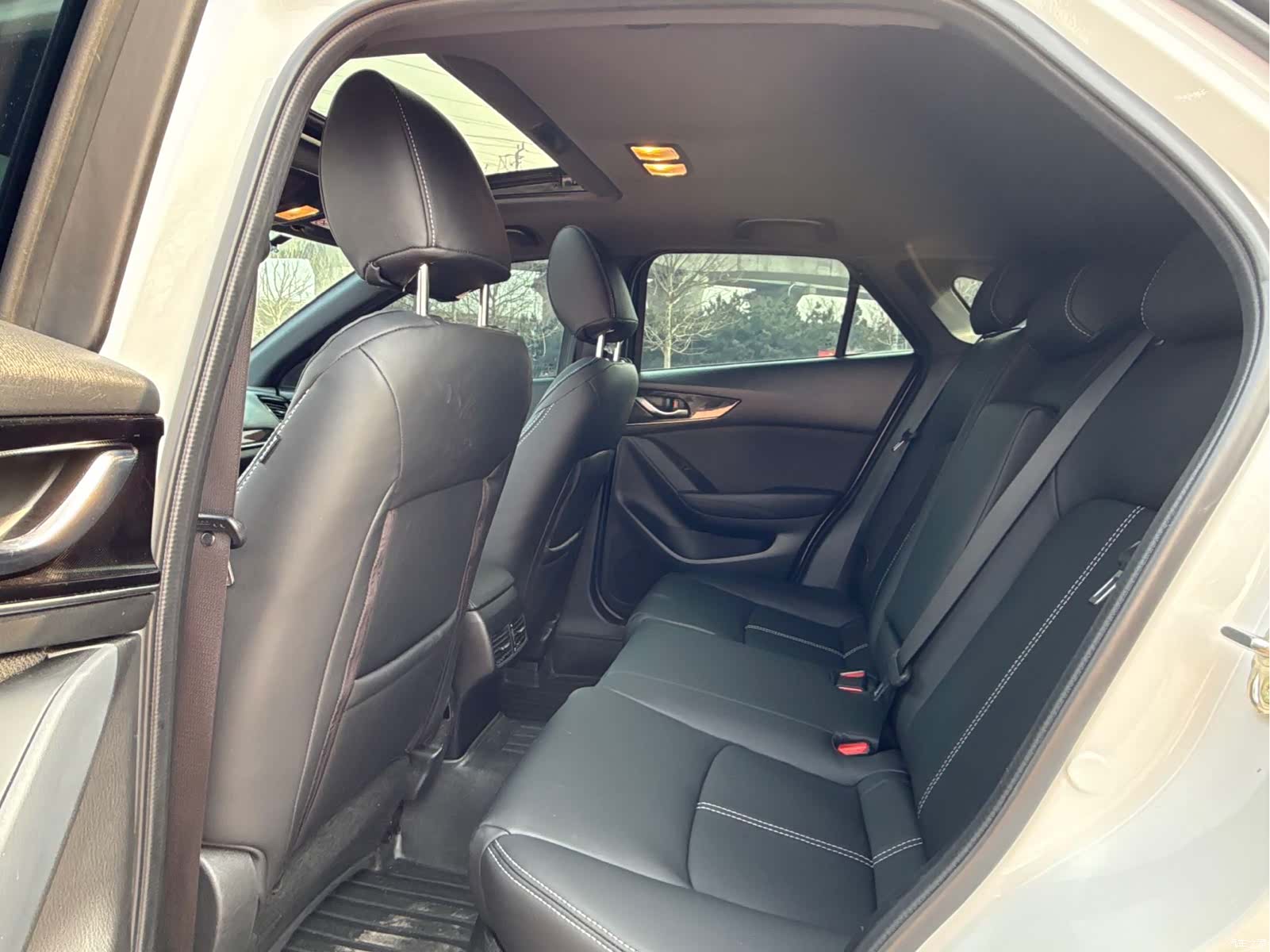 Mazda CX-4, 2023 8