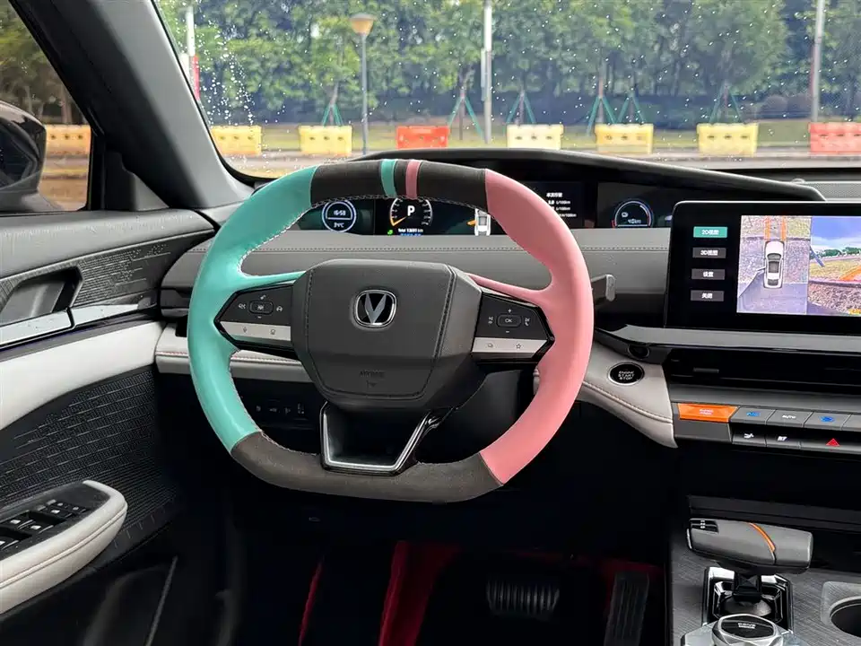 Changan UNI-V Smart iDD