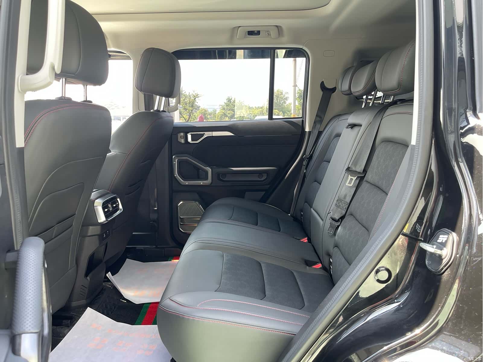 Jetour Traveller, 2025 6