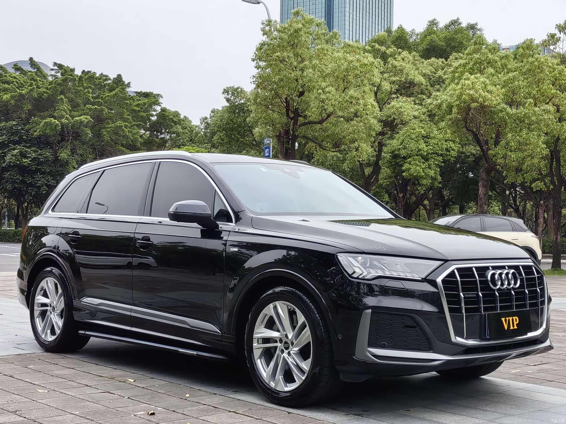 Audi Q7, 2024 3