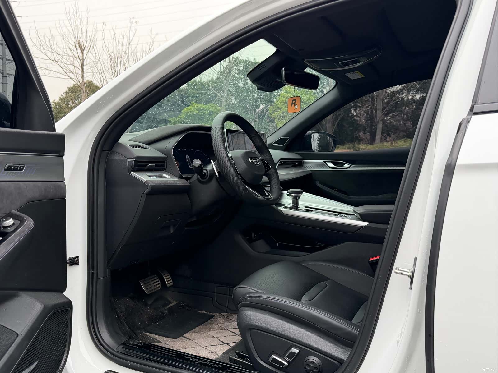 Geely Preface, 2024 8