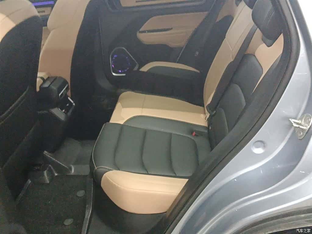 Geely Icon, 2023 17