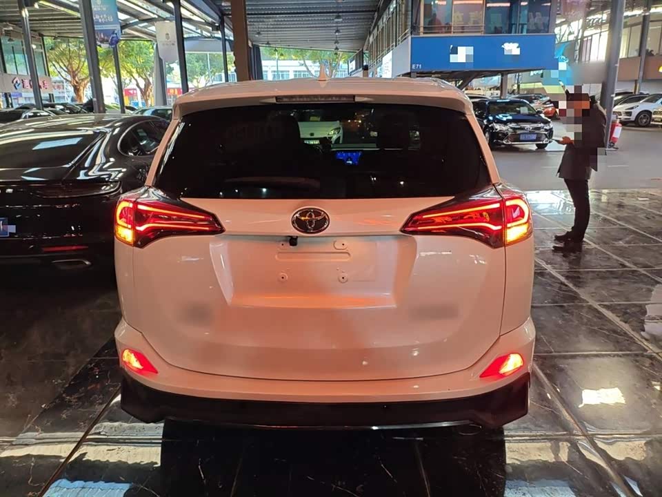 Toyota RAV4 Rongfang