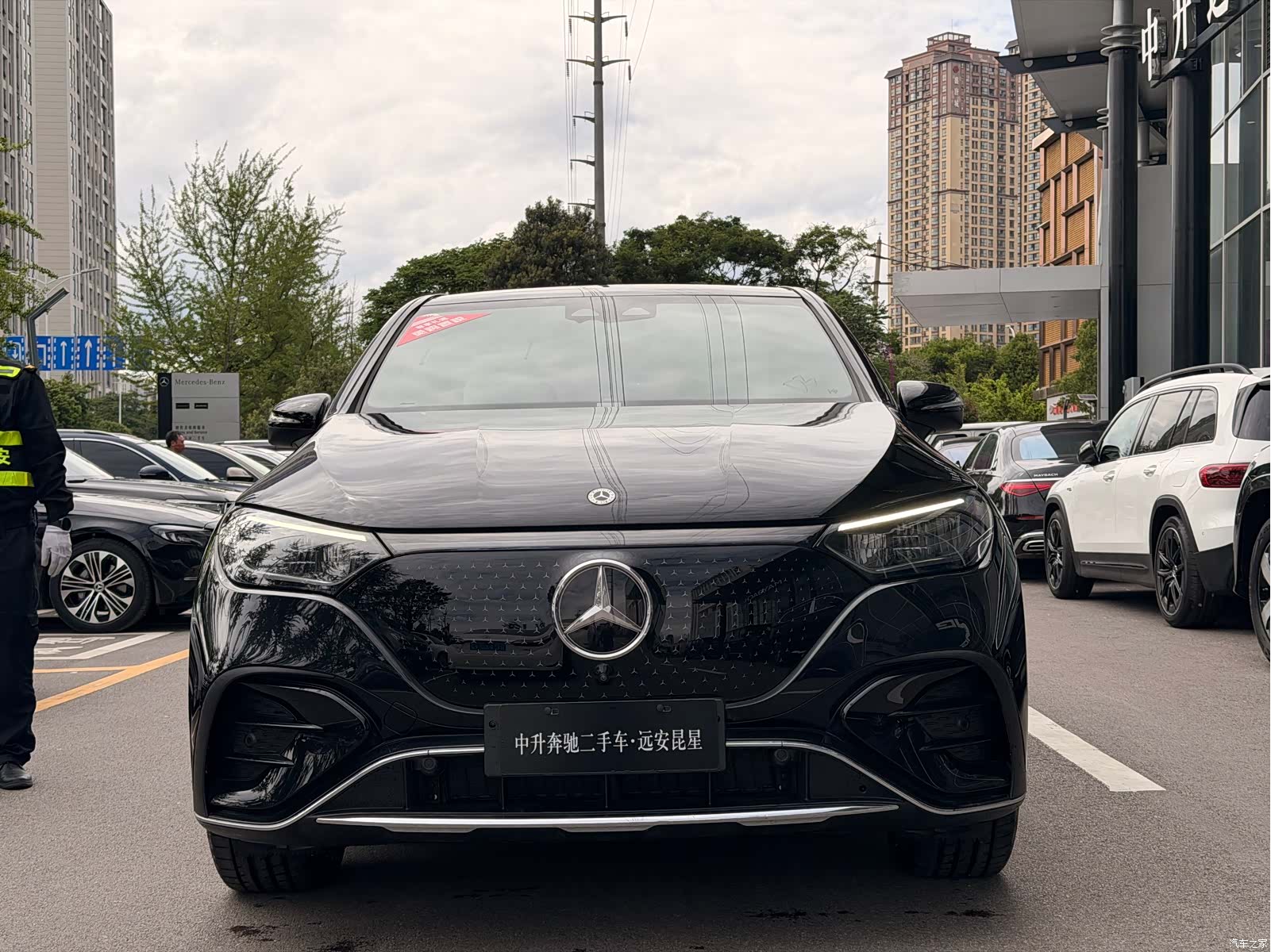 Mercedes-Benz EQE, 2025 3
