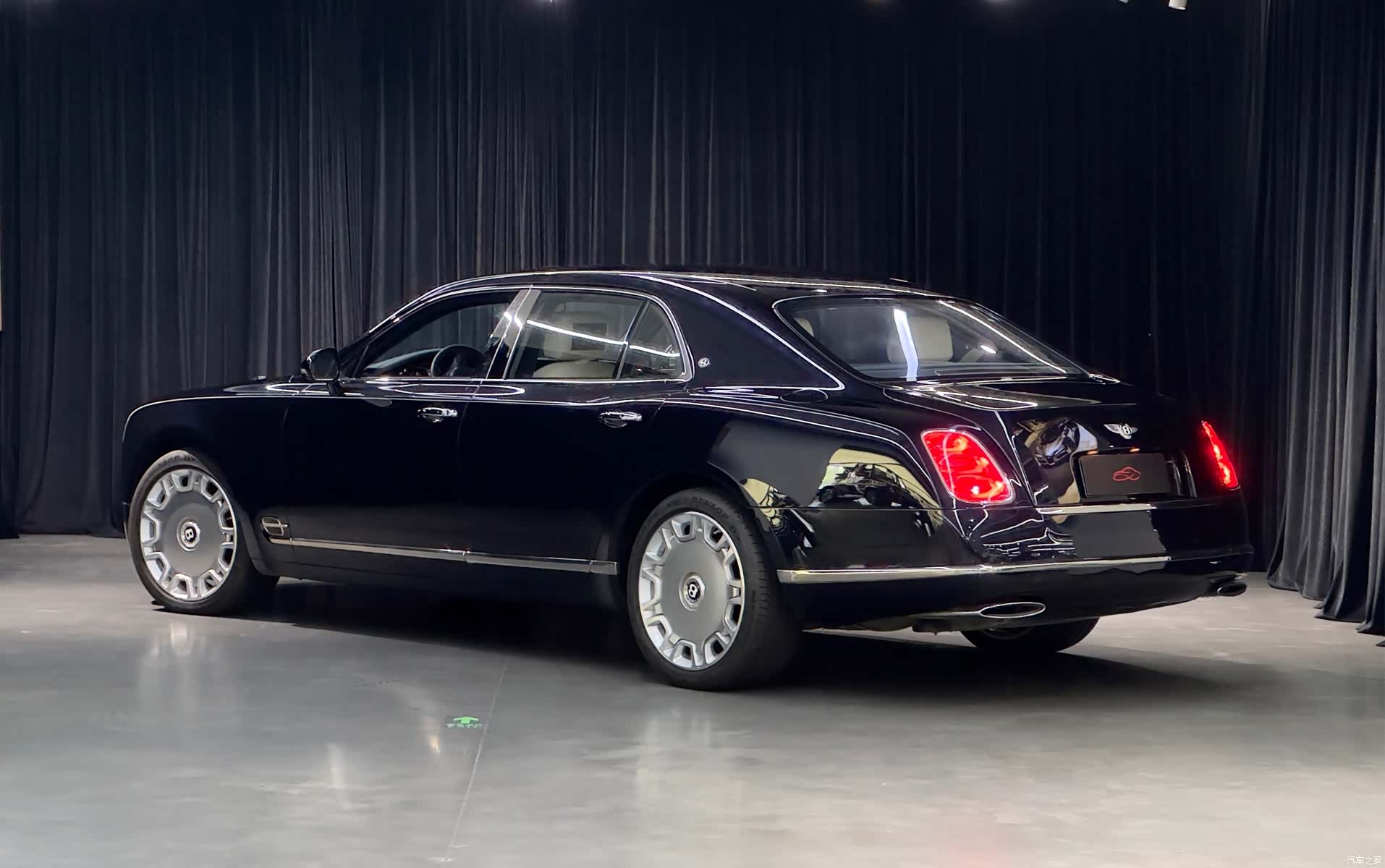 Bentley Mulsanne, 2012 7
