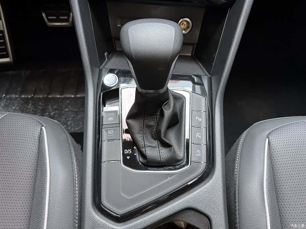 Volkswagen Tiguan L, 2024 15