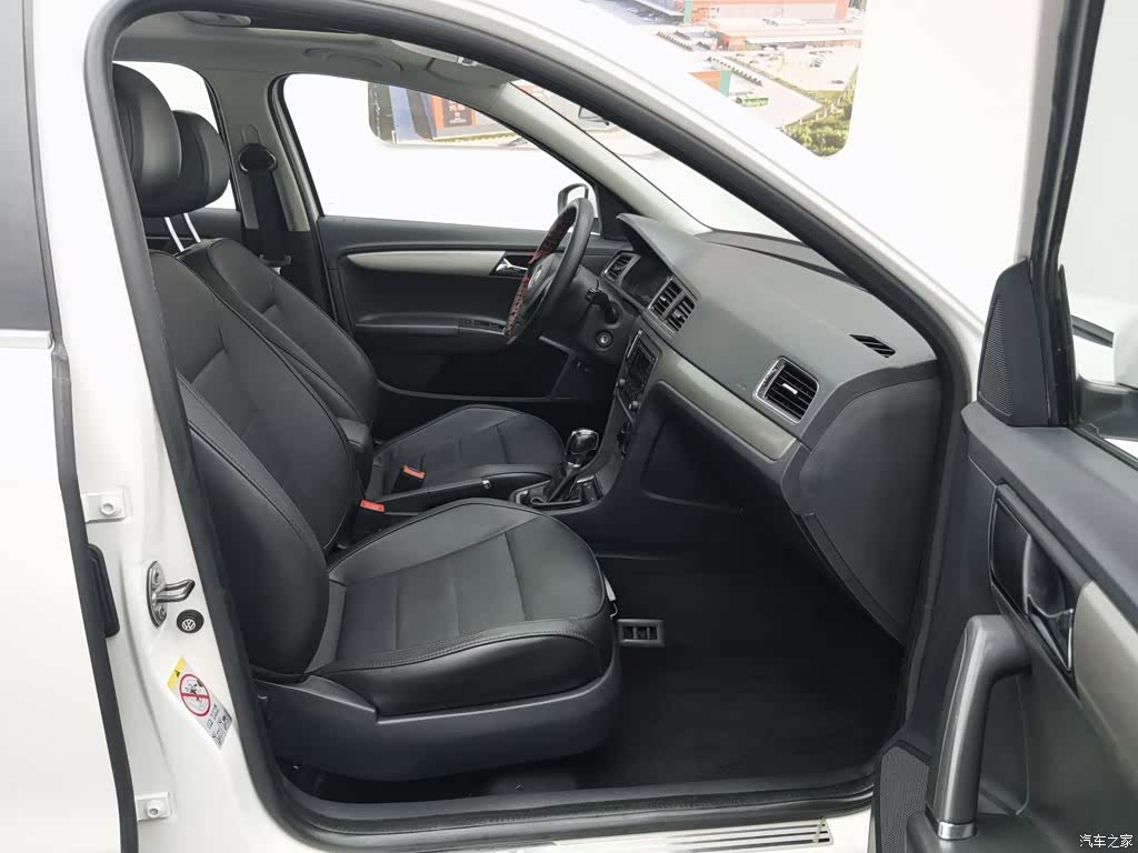 Volkswagen Lavida, 2015 23