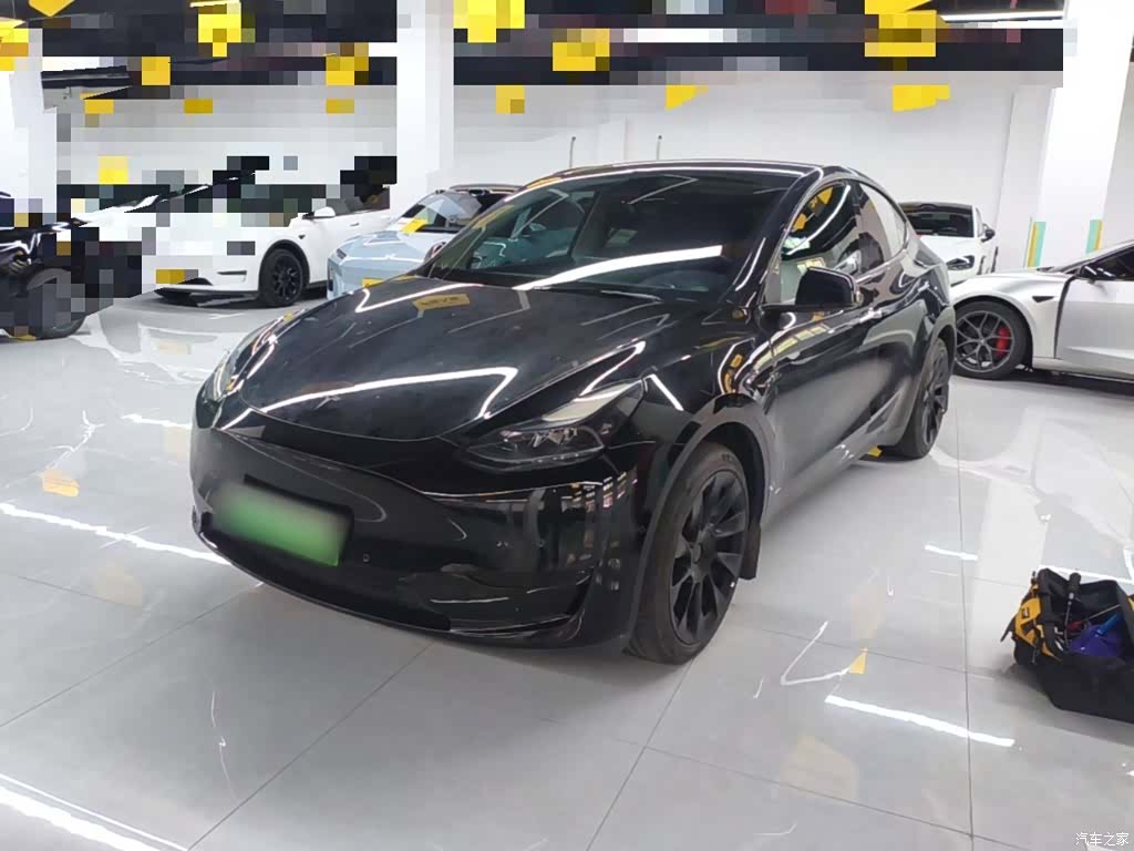 Tesla Model Y, 2022 2