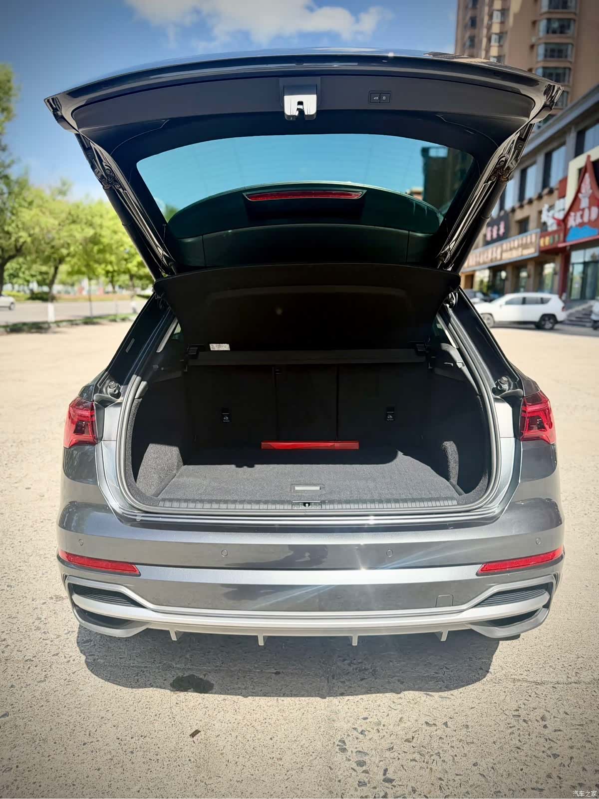 Audi Q3, 2021 3