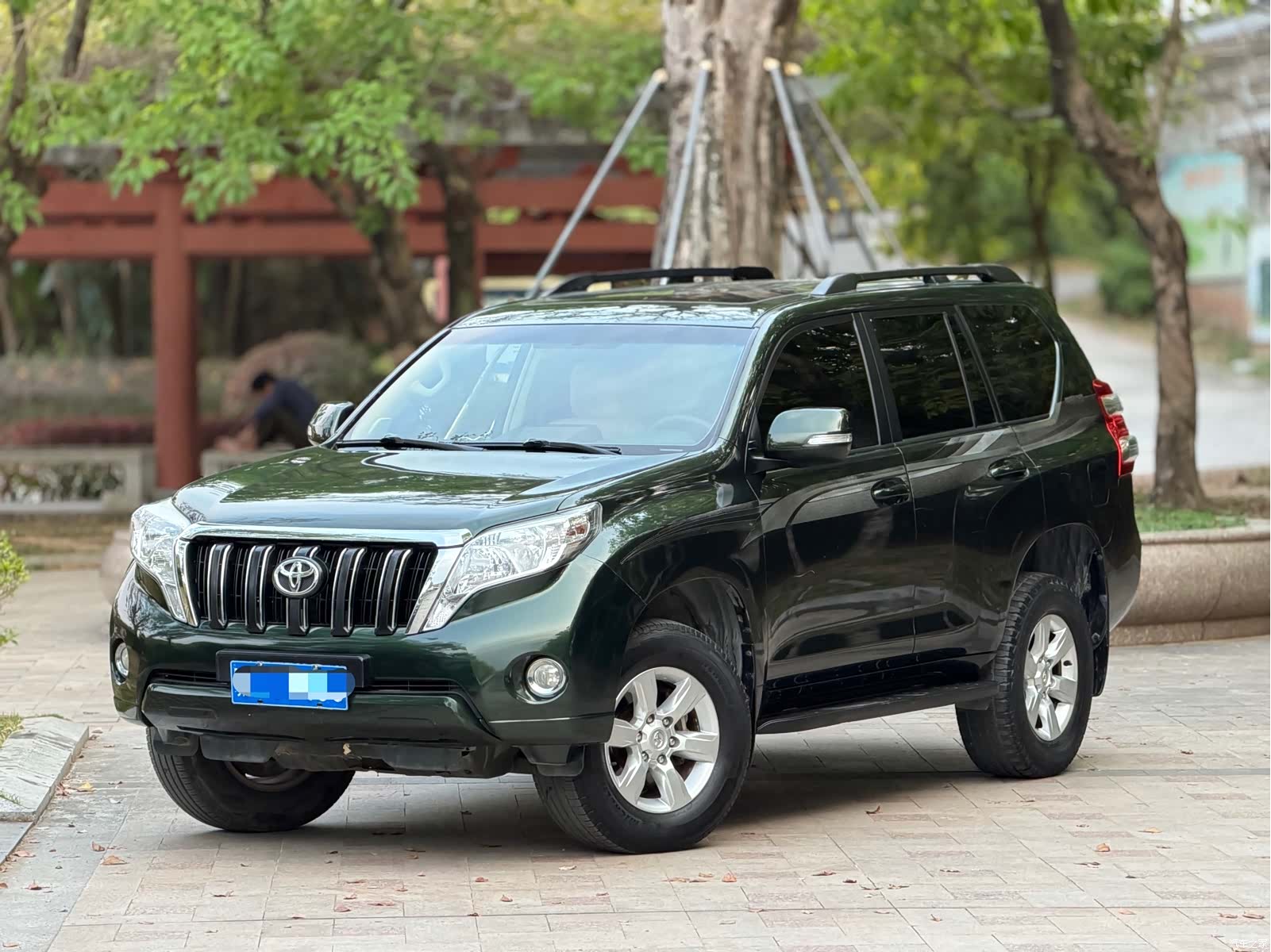 Toyota Prado, 2015 1