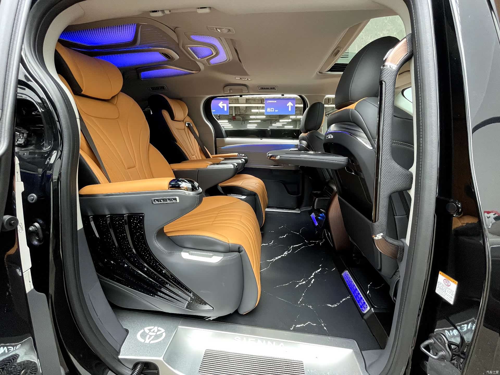 Toyota Sienna, 2025 30