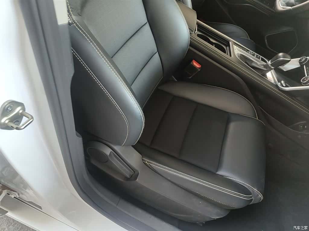 Geely Binray, 2021 20