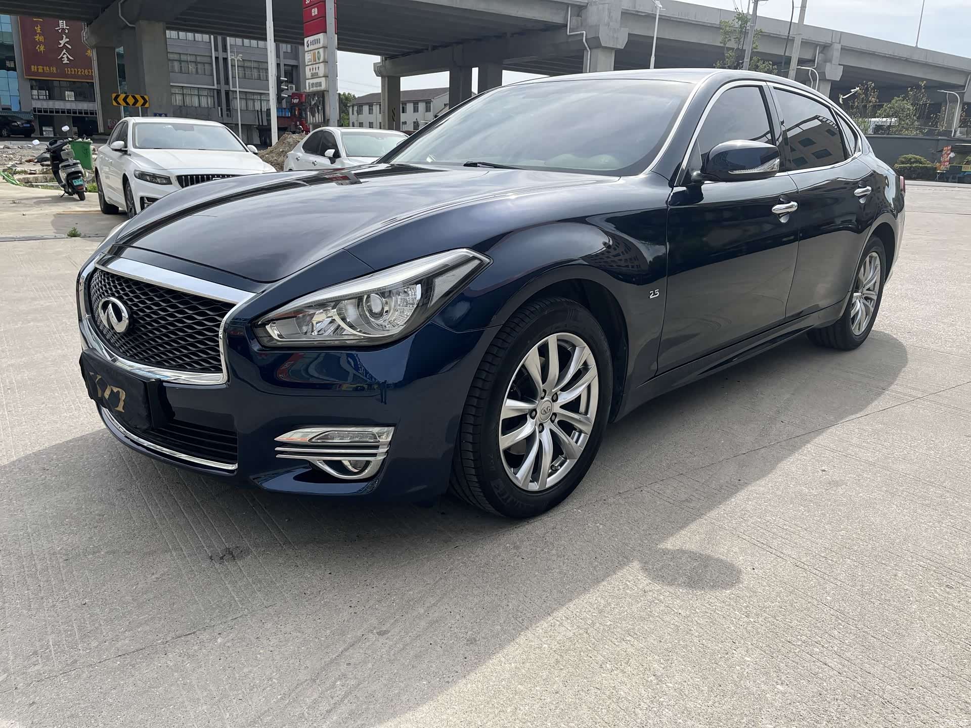 Infiniti Q70, 2017 22