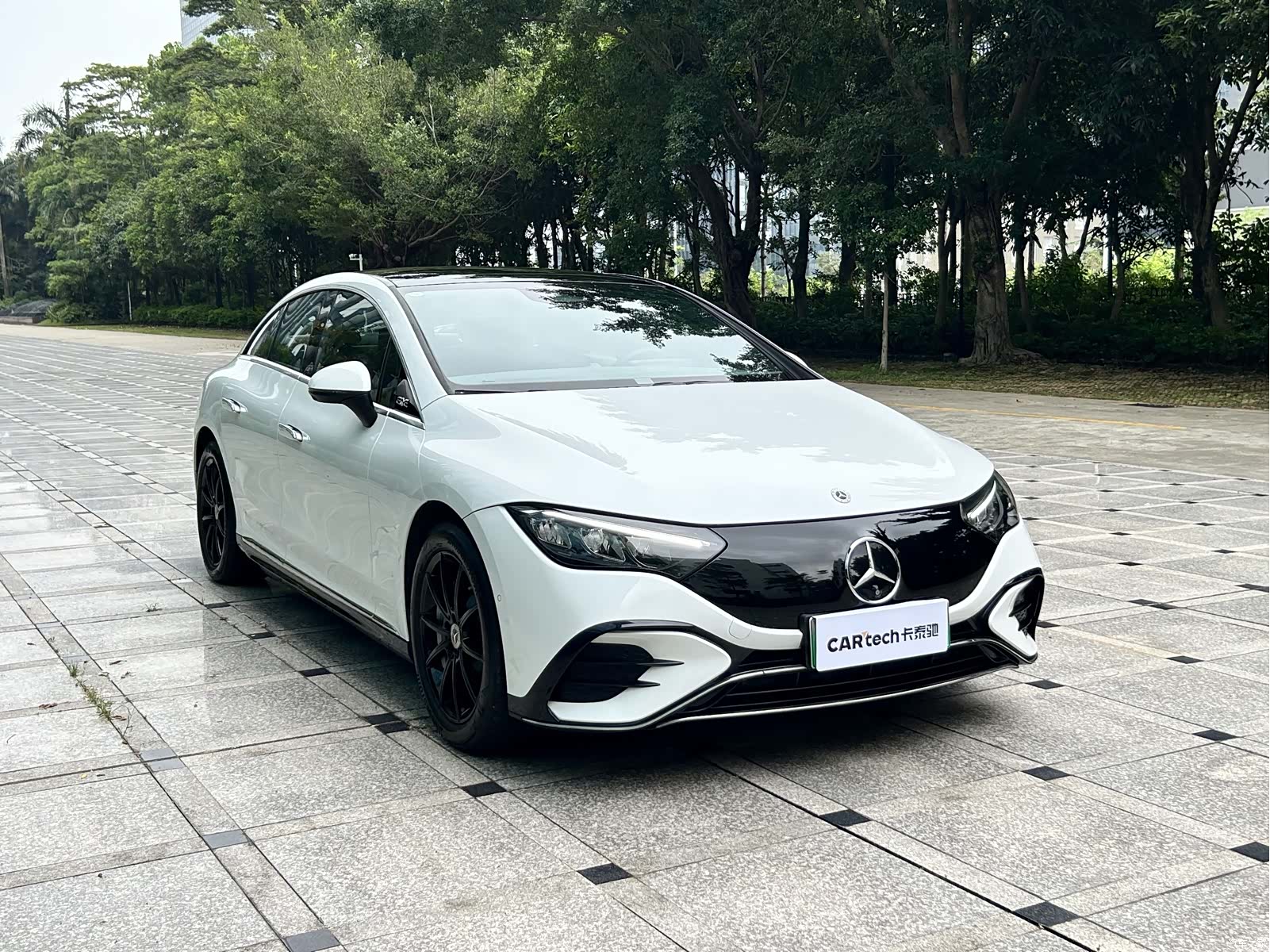 Mercedes-Benz EQE, 2023 4