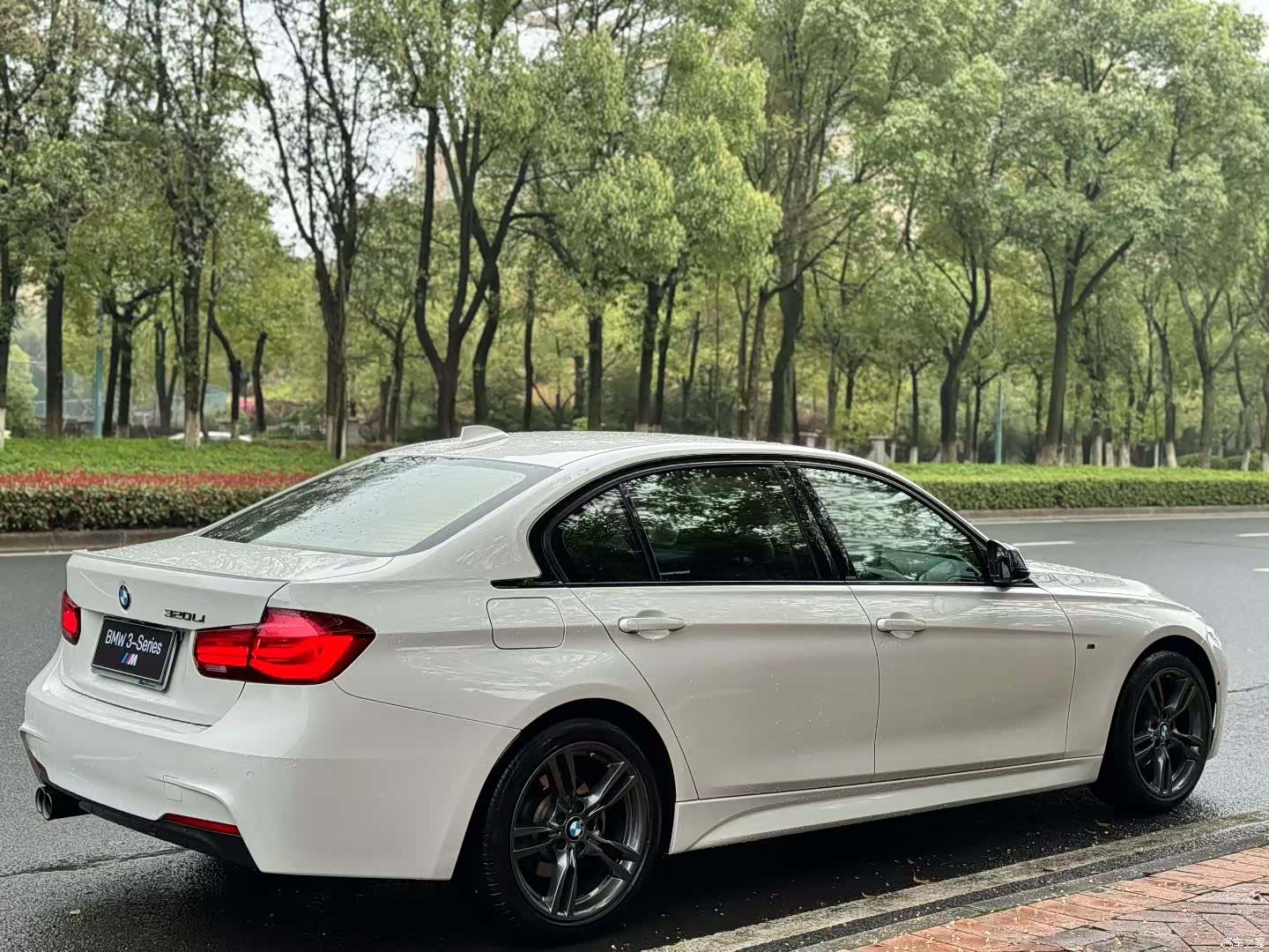 BMW 3 Series, 2018 7