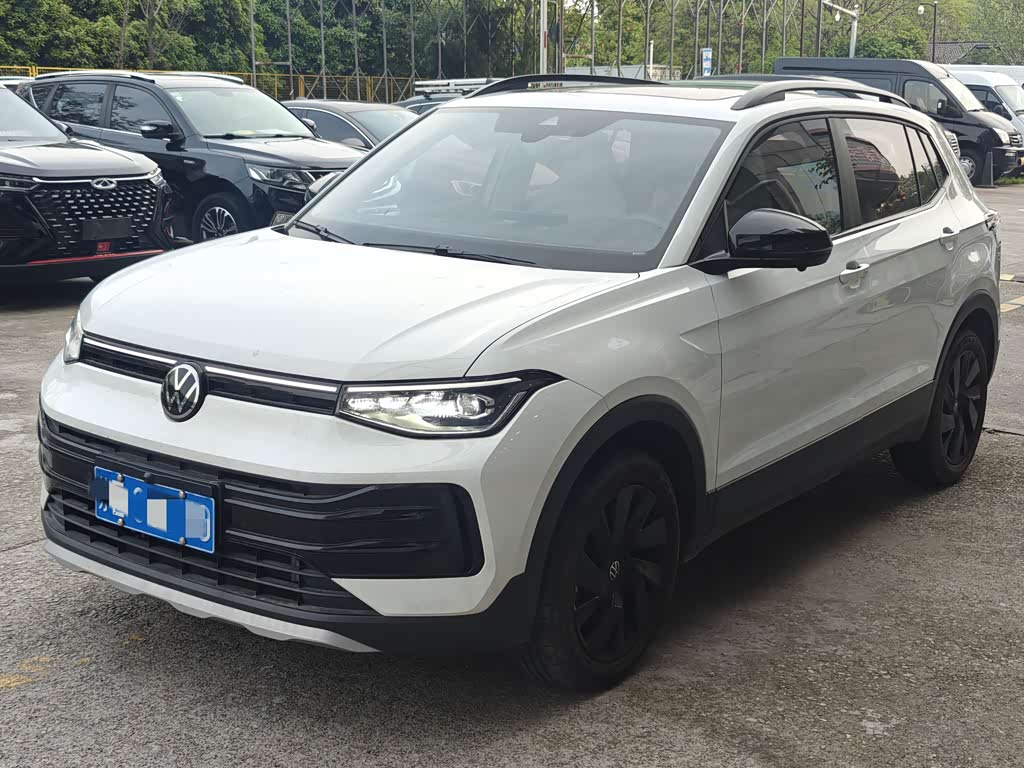 Volkswagen Tharu