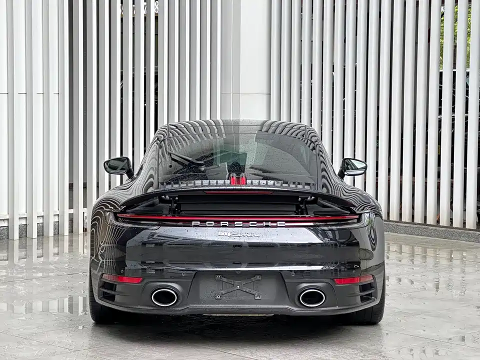 Porsche 911