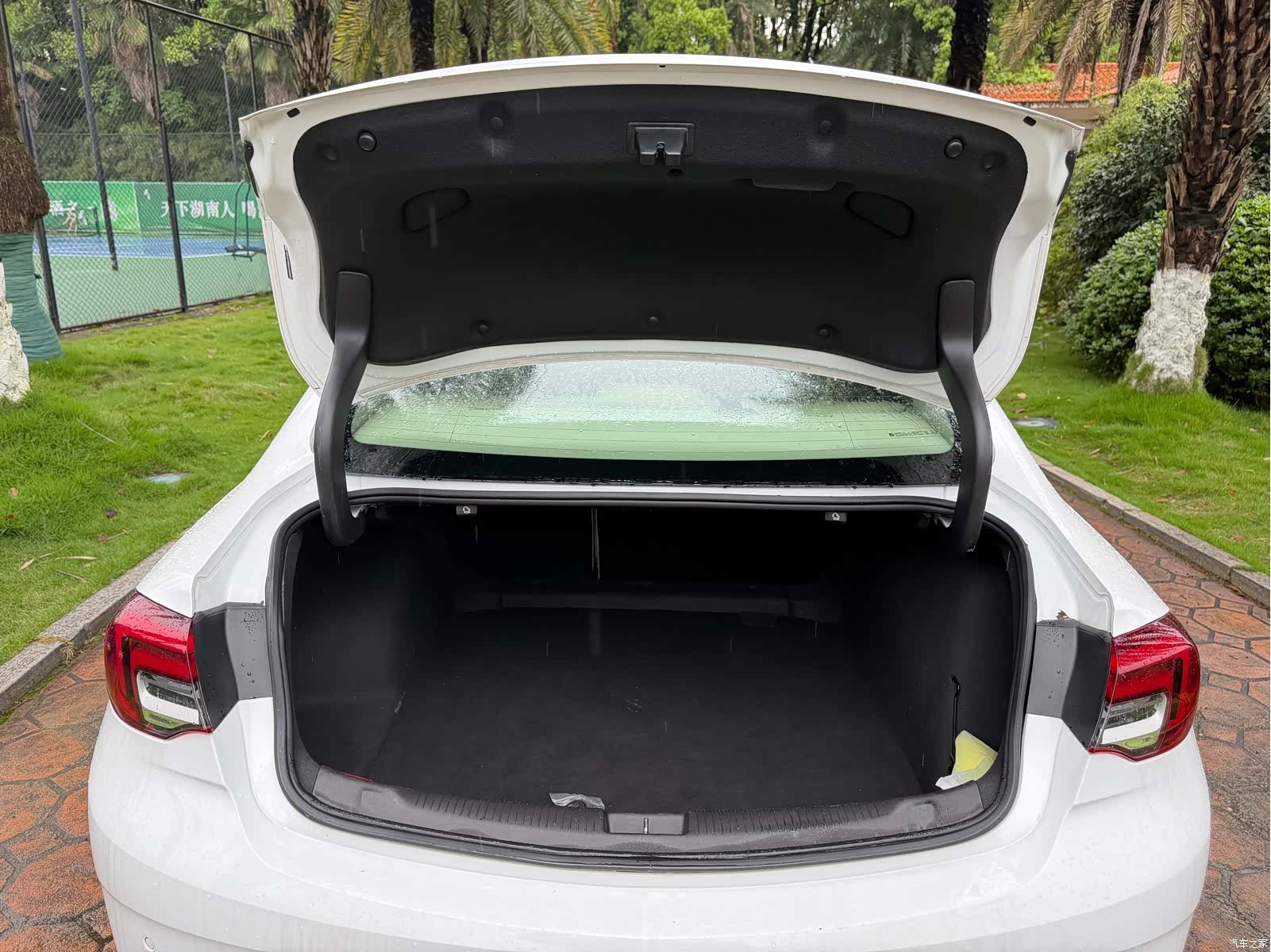 Buick Regal, 2021 13