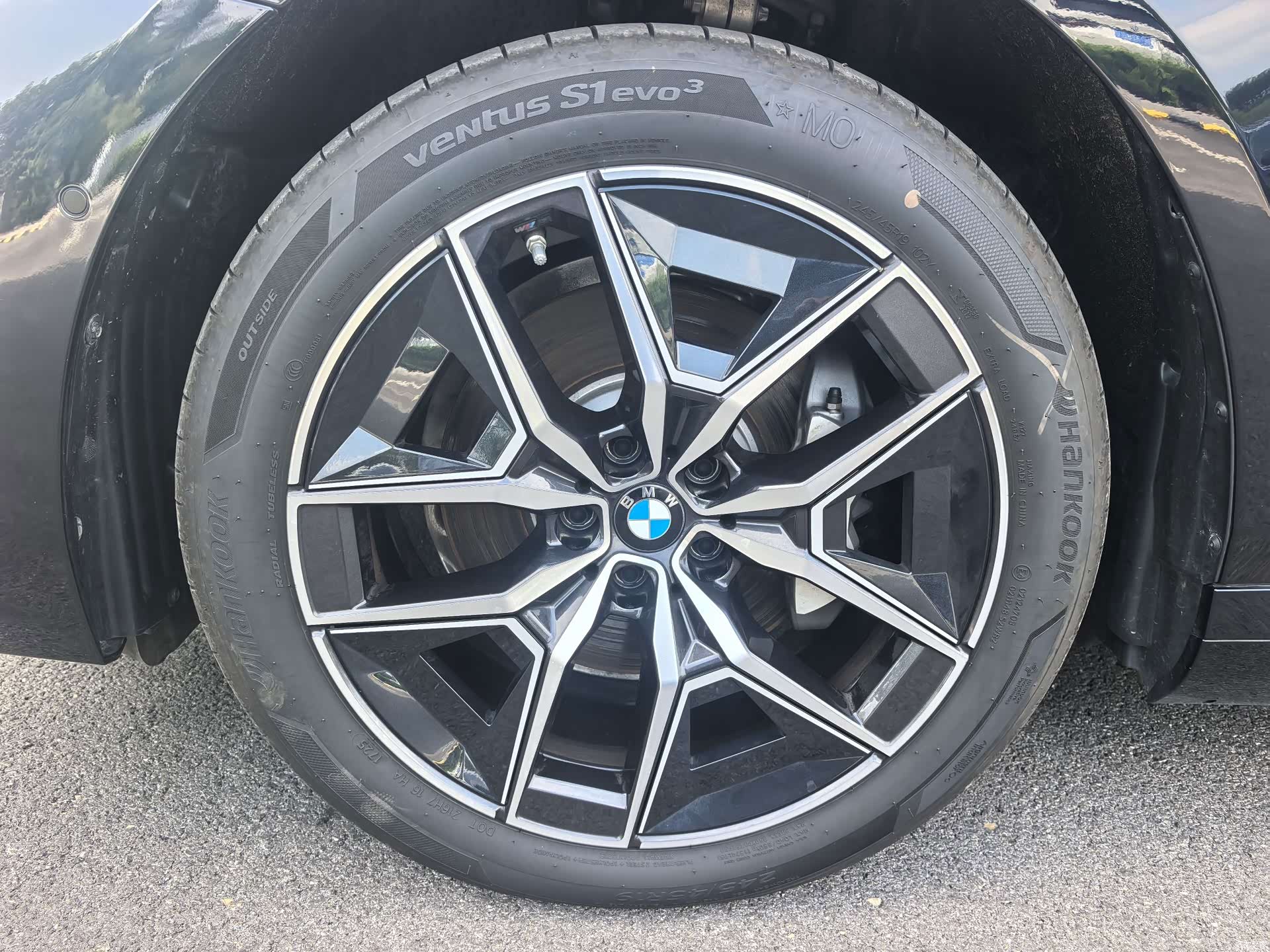 BMW i5, 2025 21