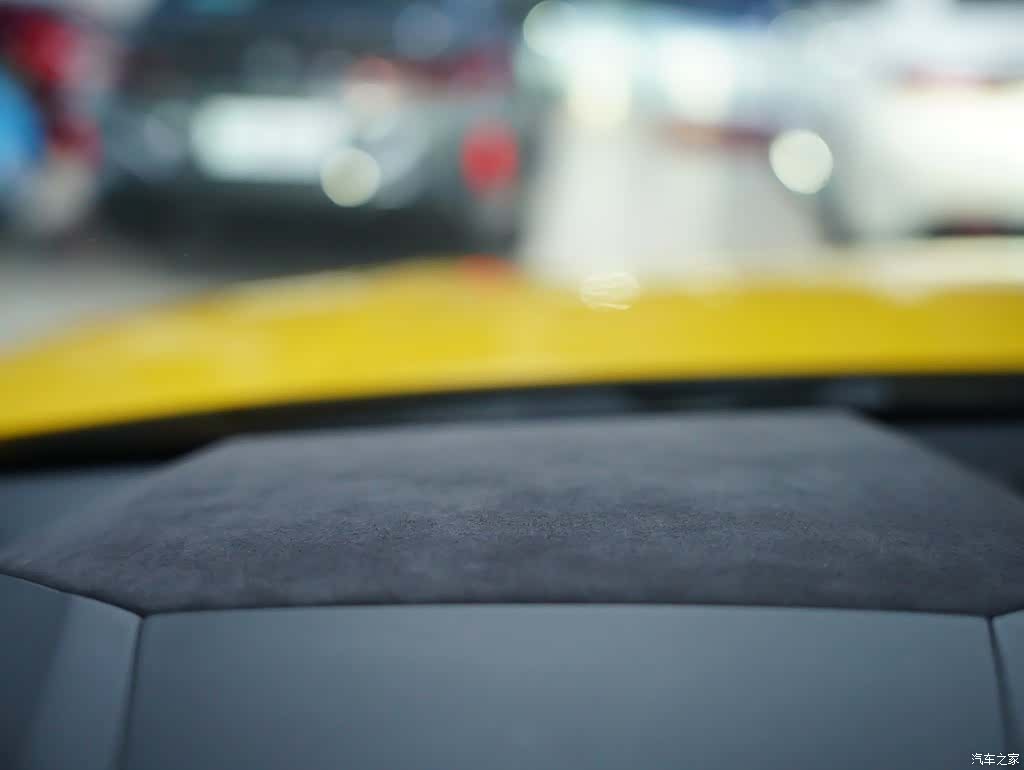 Lamborghini Urus, 2021 12