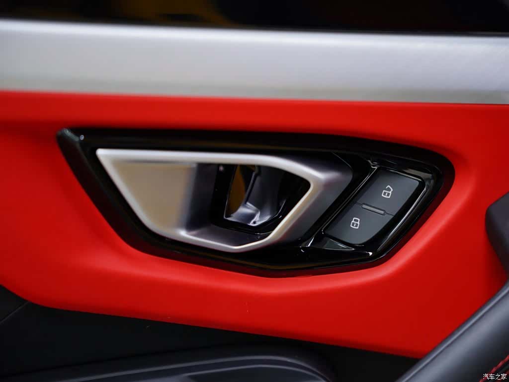 Lamborghini Urus, 2021 36