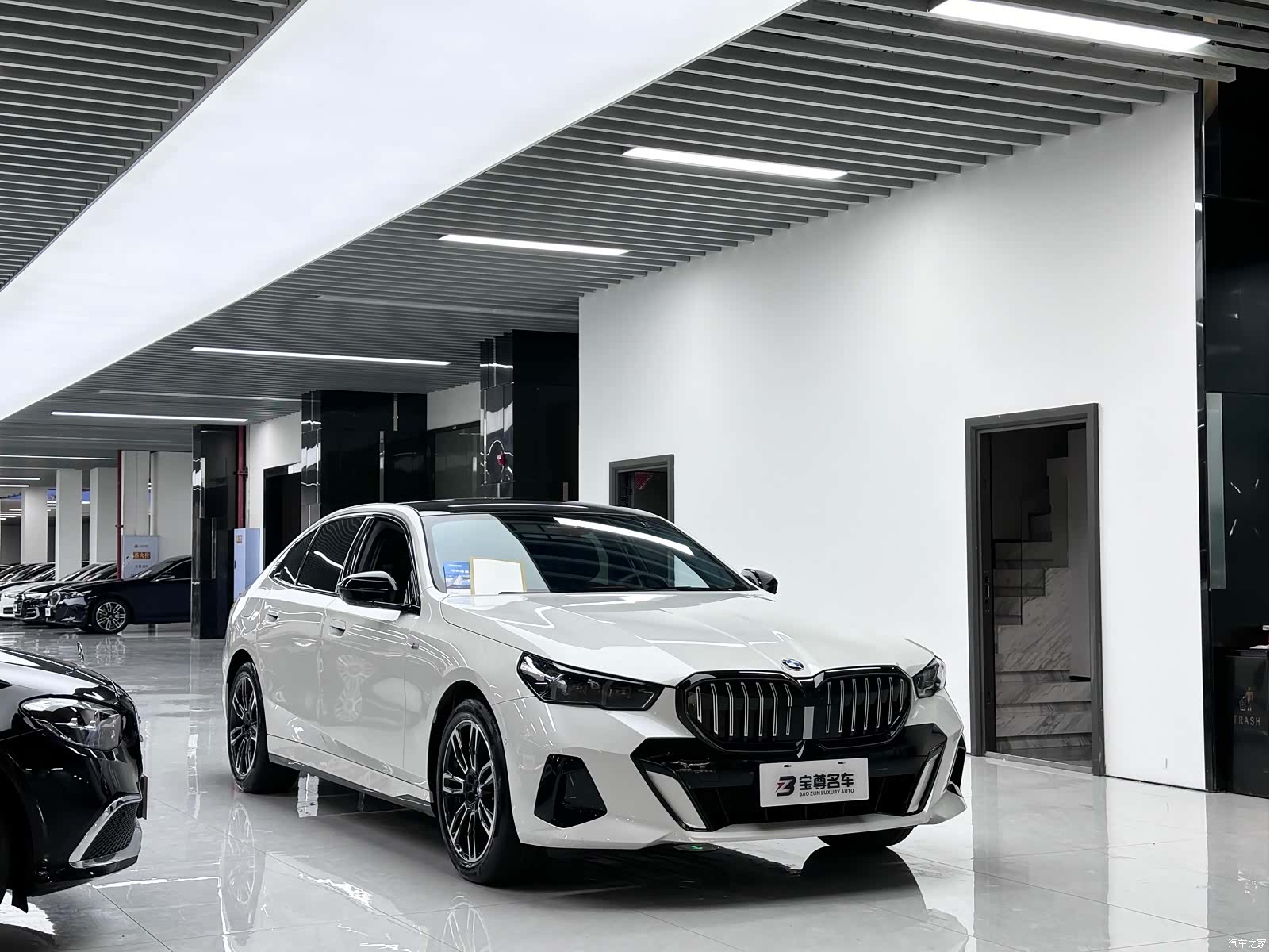 BMW 5 Series, 2024 3