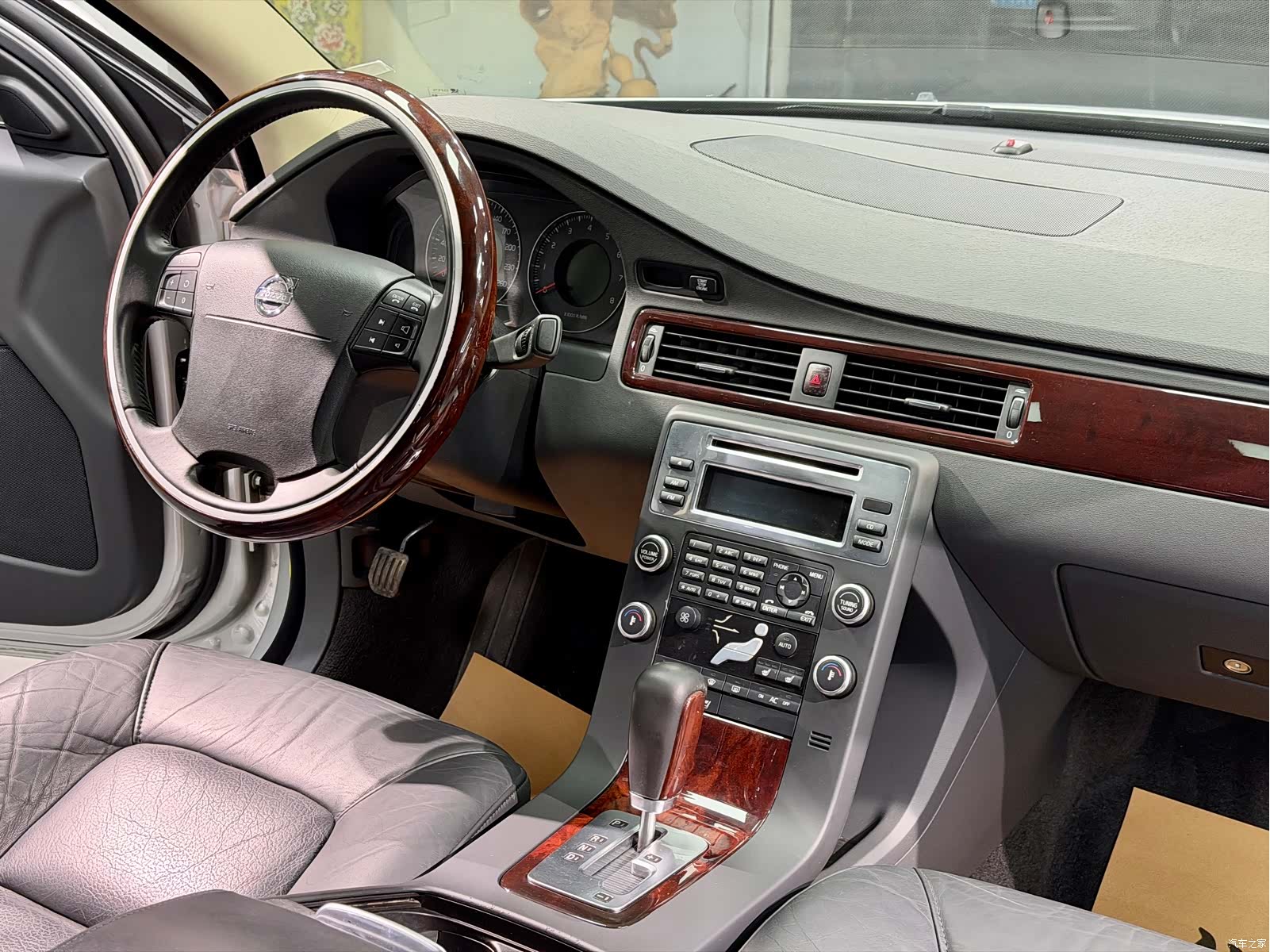 Volvo S80, 2009 12
