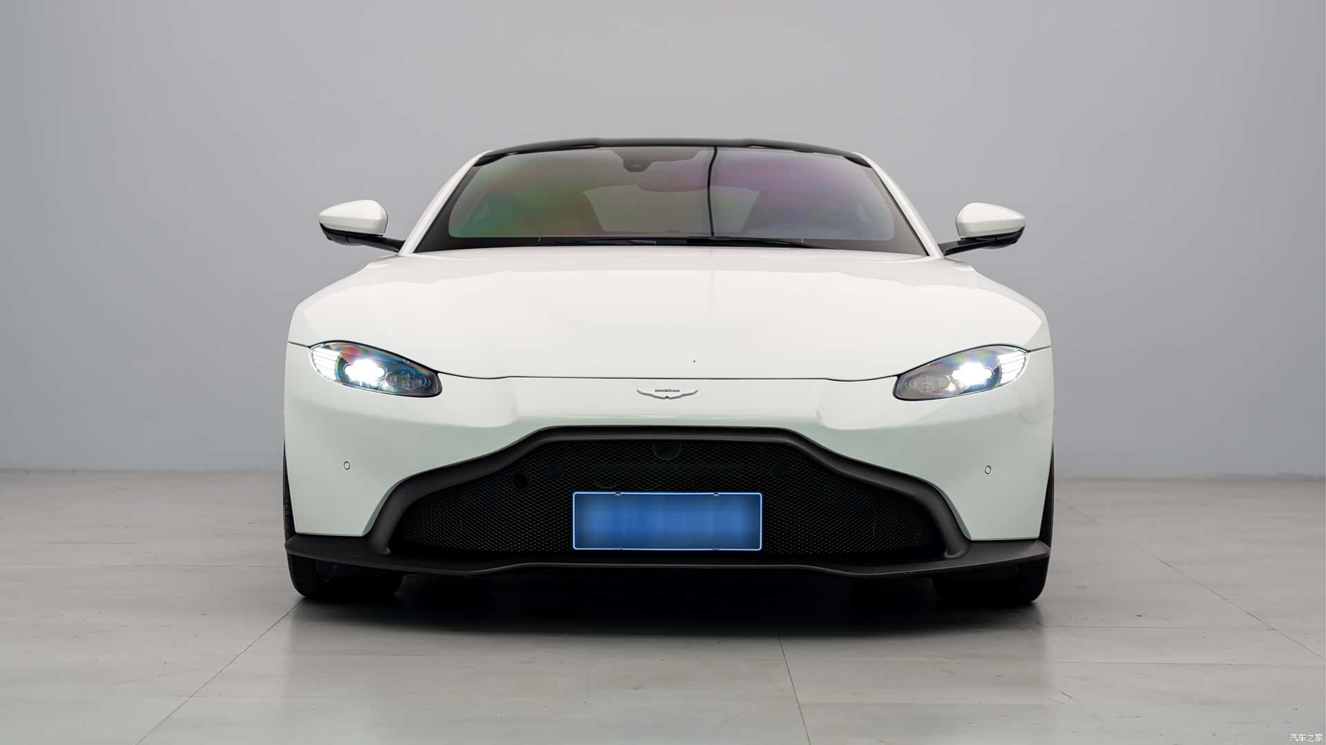 Aston Martin Vantage