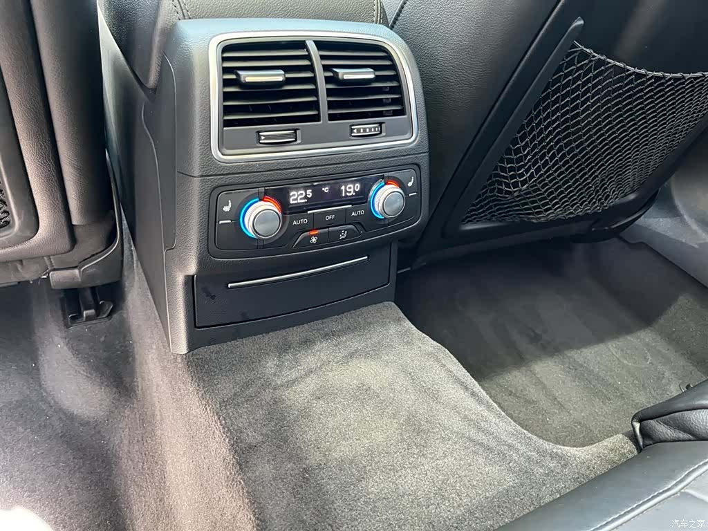 Audi A6L, 2016 11