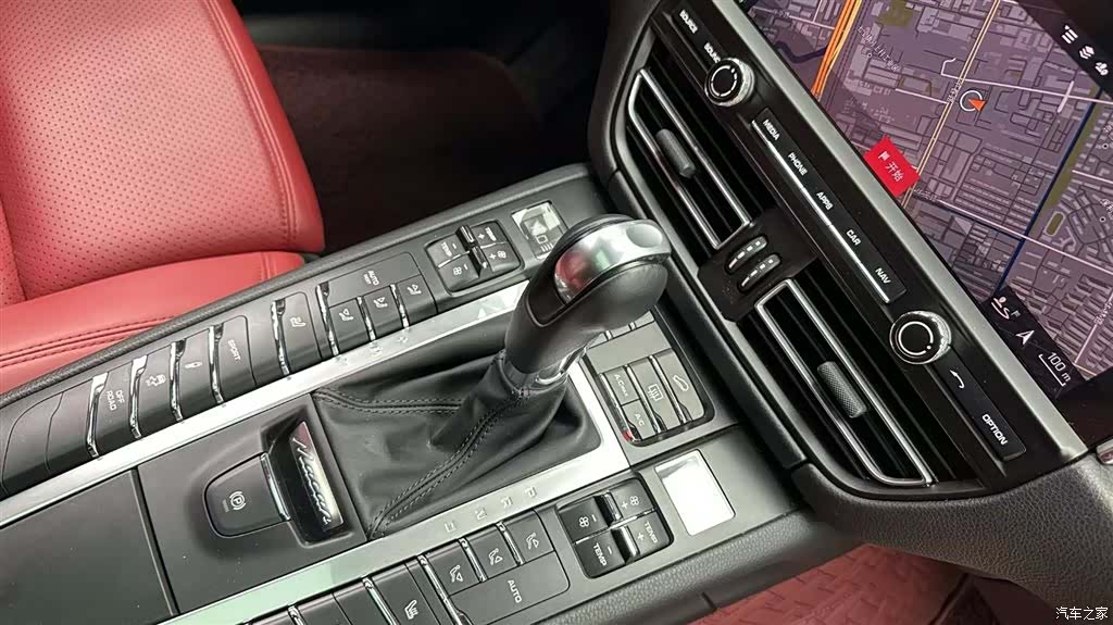 Porsche Macan, 2022 16