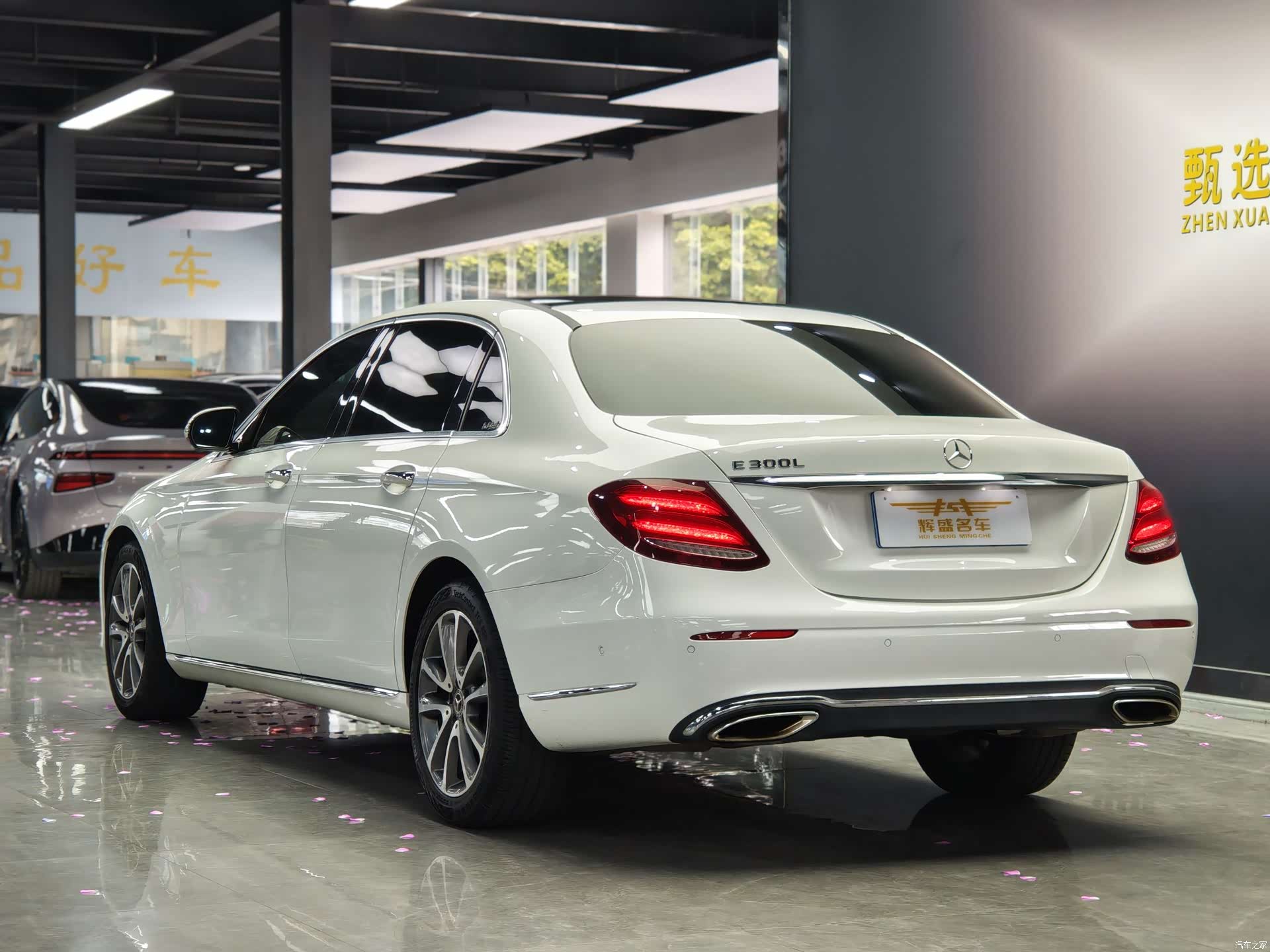 Mercedes-Benz E-Class, 2019 17
