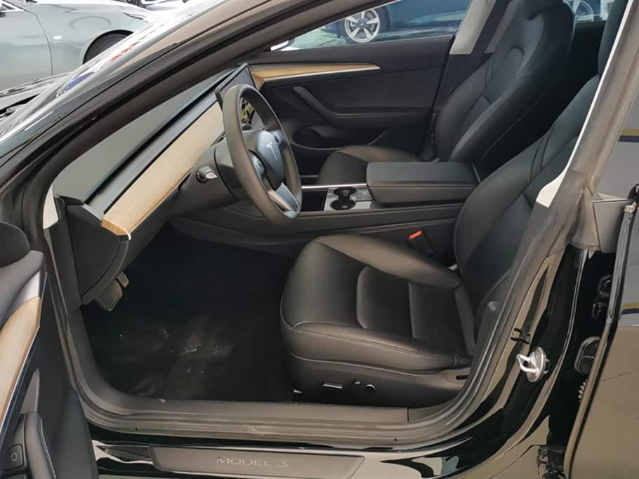 Tesla Model 3 Tesla Model 3