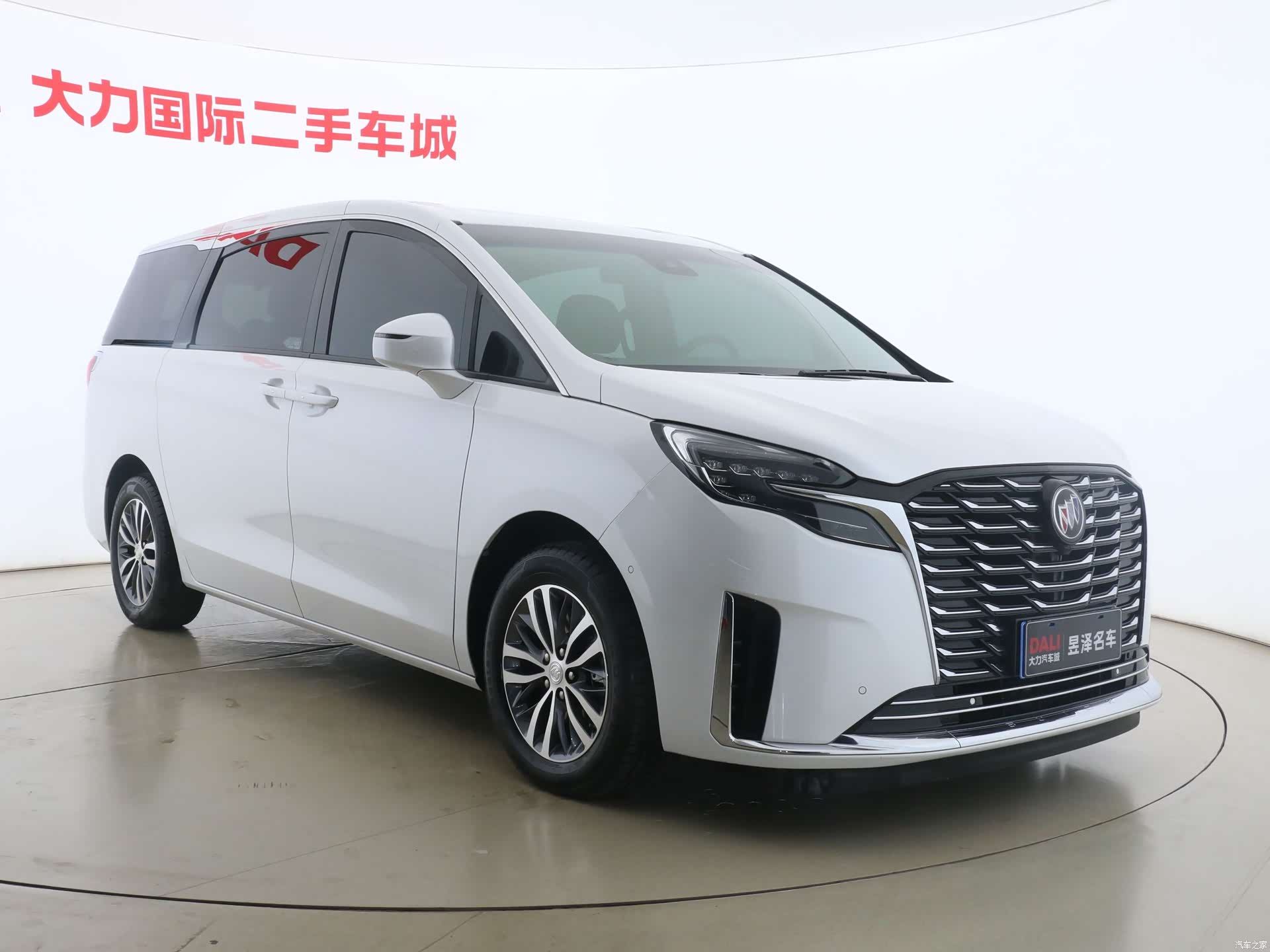 Buick GL8, 2021 2