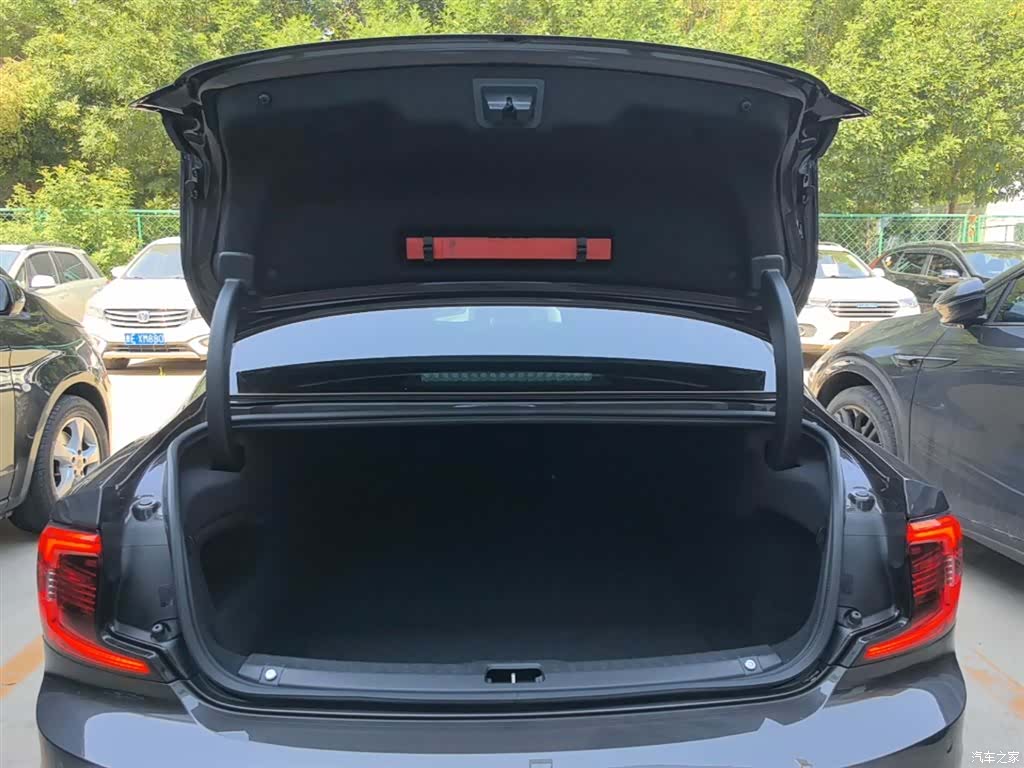 Volvo S90, 2022 19