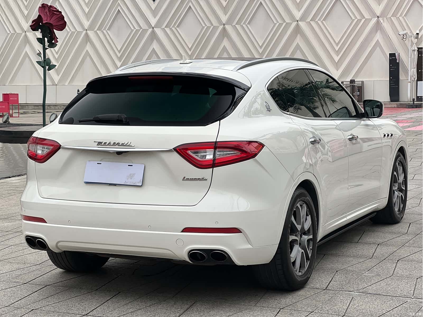 Maserati Levante, 2018 6
