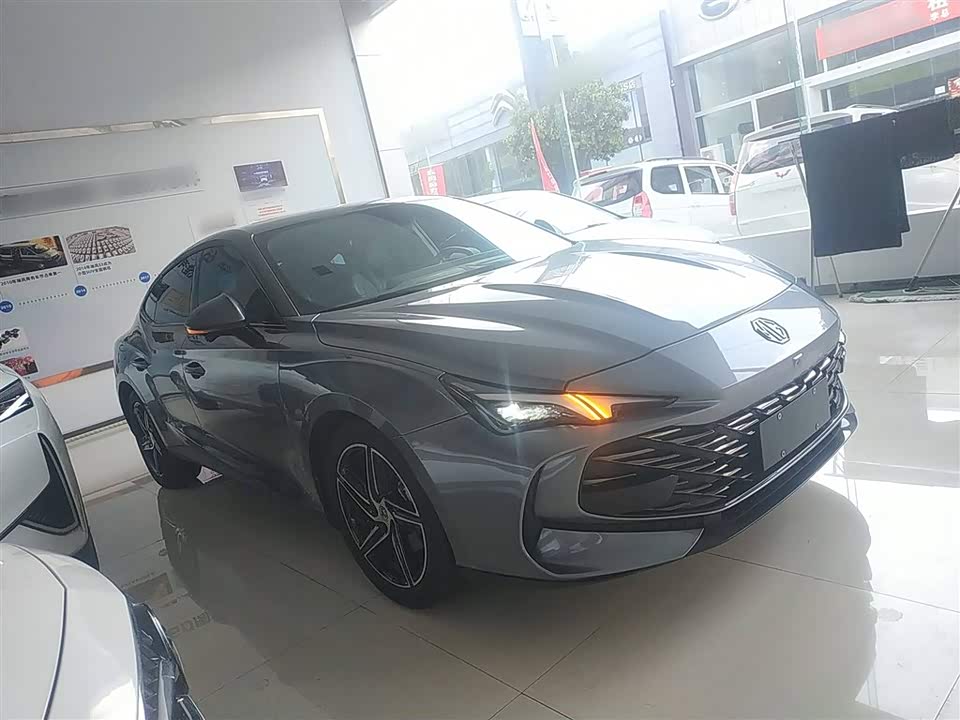 MG MG7
