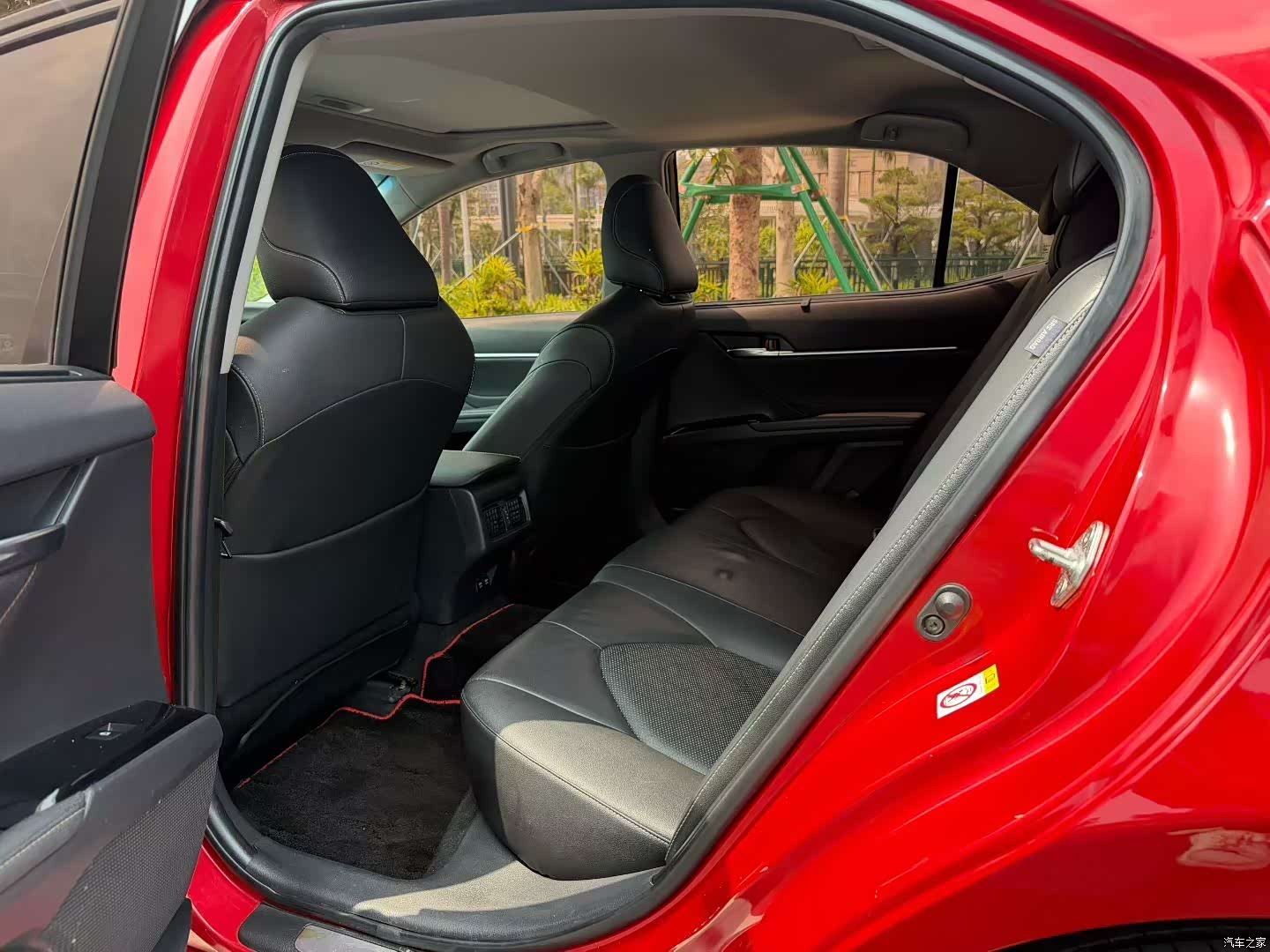 Toyota Camry, 2018 9