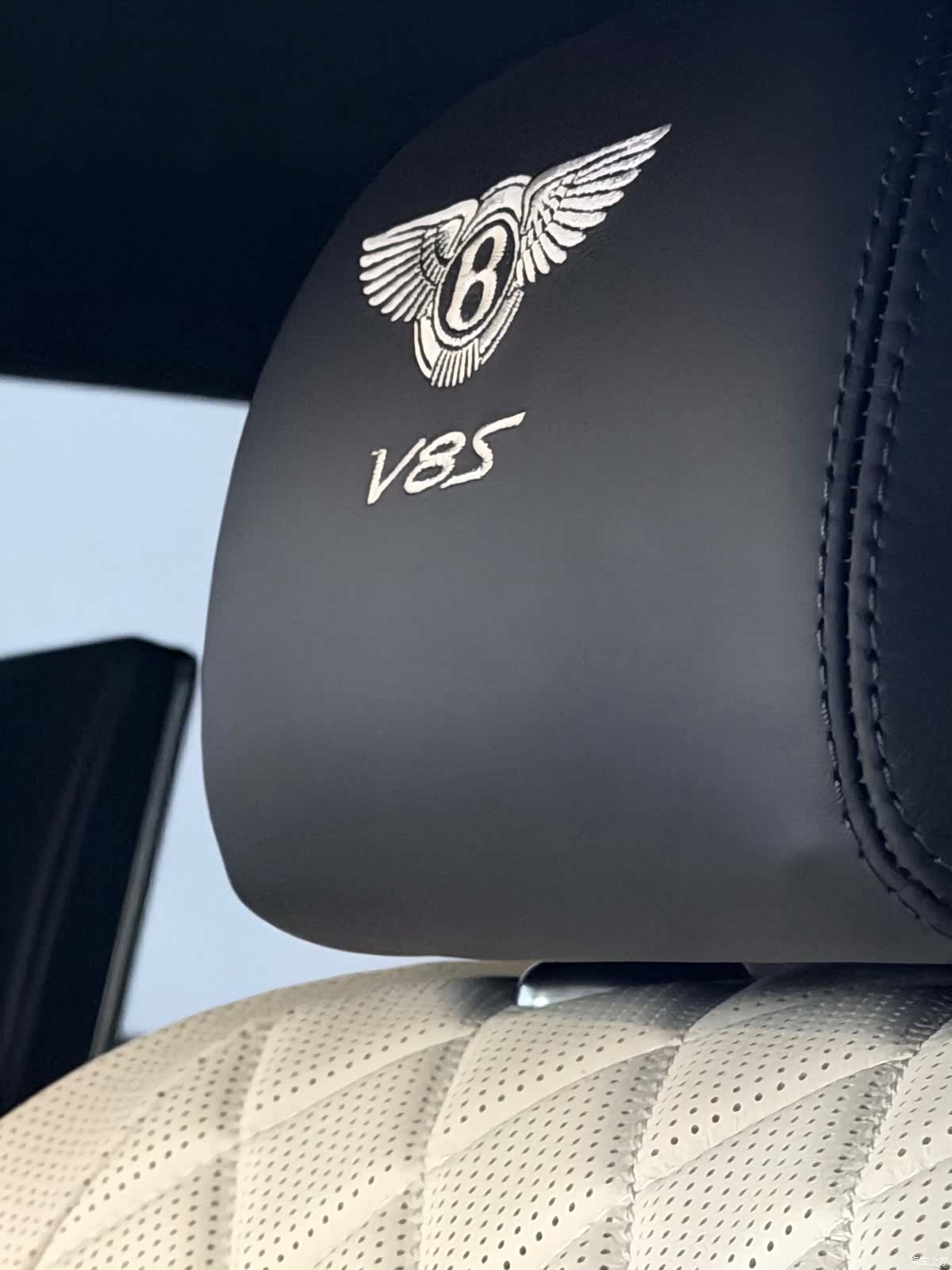 Bentley Flying Spur, 2019 13