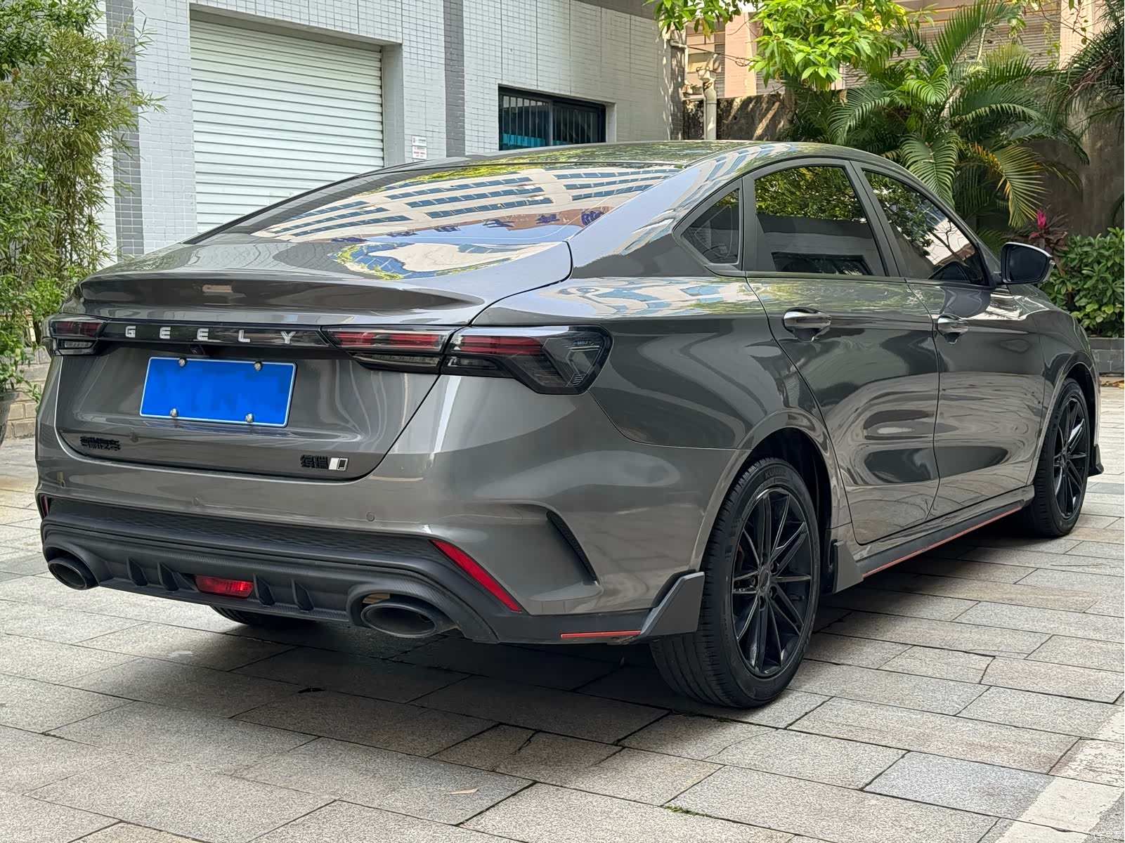 Geely Binray, 2022 14