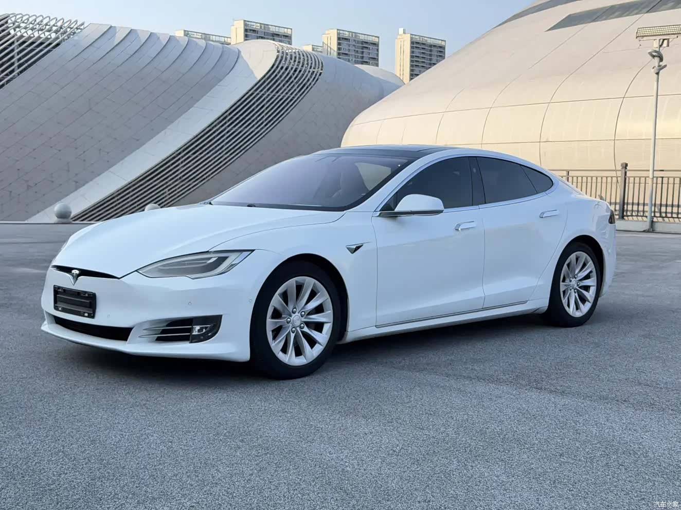 Tesla Model S, 2018 1