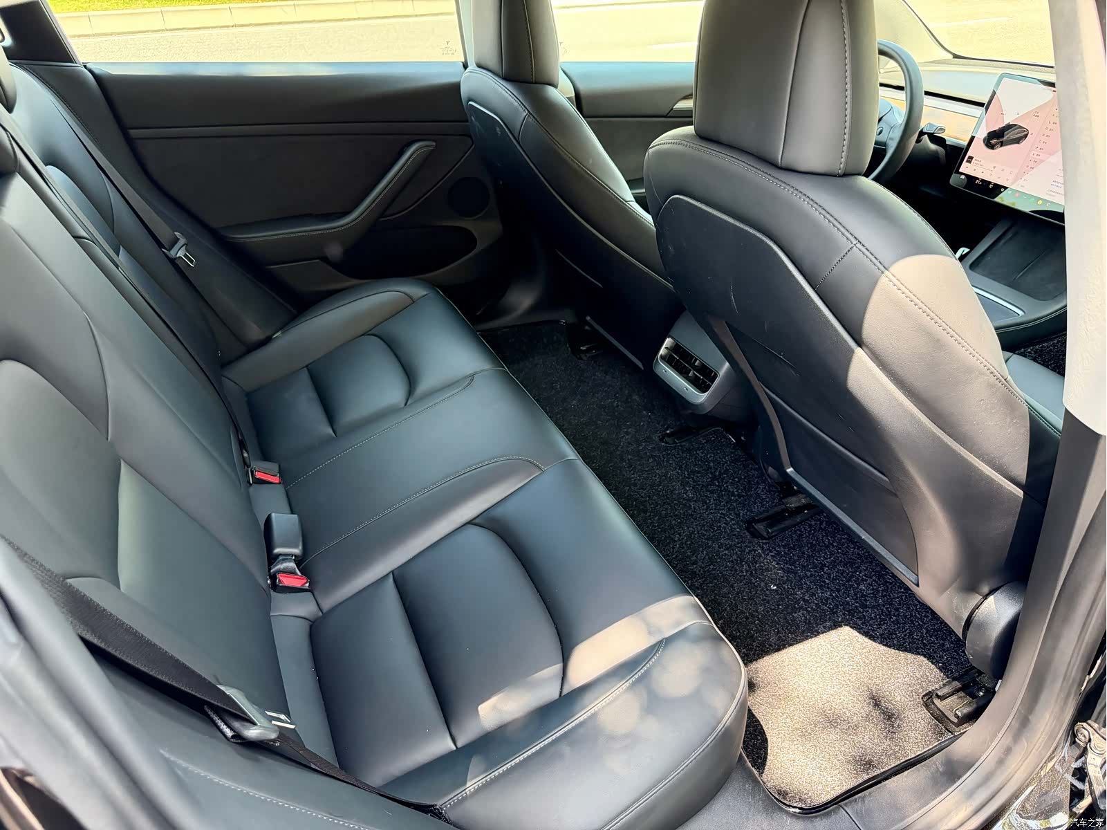 Tesla Model 3, 2021 12