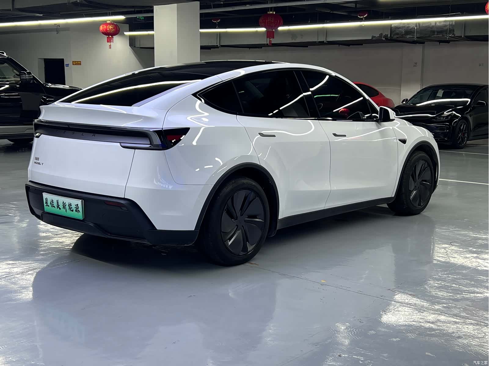 Tesla Model Y, 2025 13