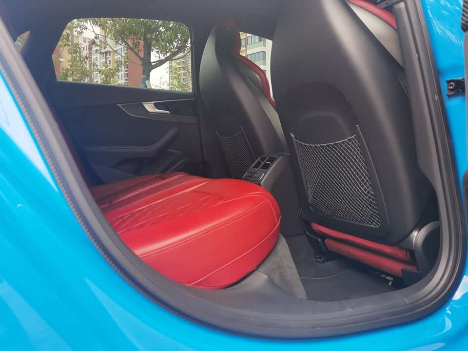 Audi S4 Audi S4