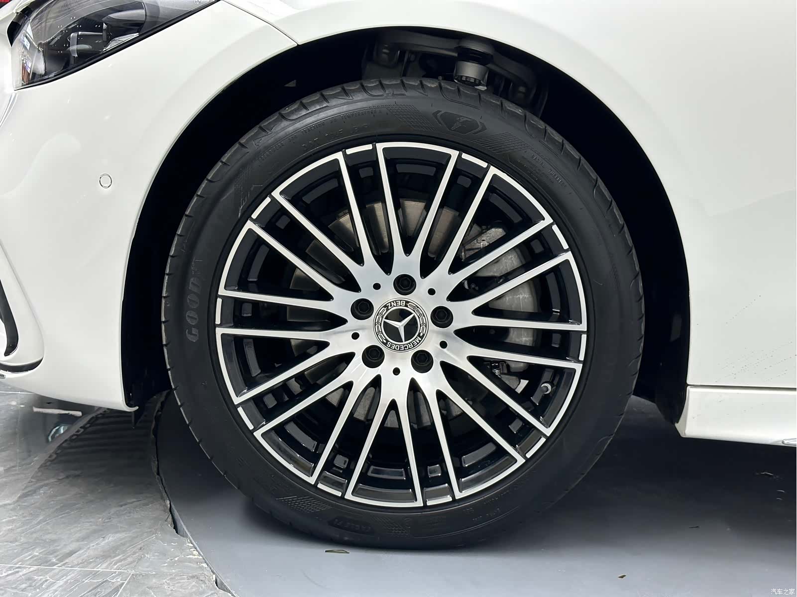 Mercedes-Benz C-Class, 2023 12