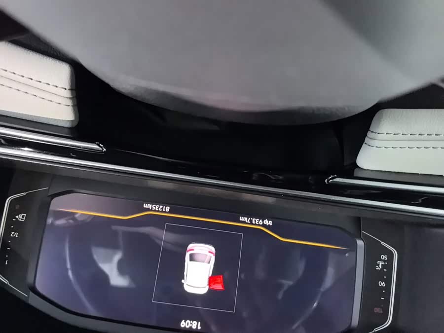 Volkswagen Tiguan L 2022, фото 11